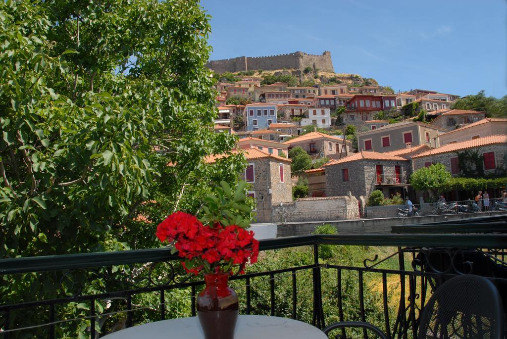 Hotel Adonis Mithimna